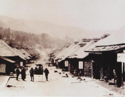 �N���b�N����Ɗg��